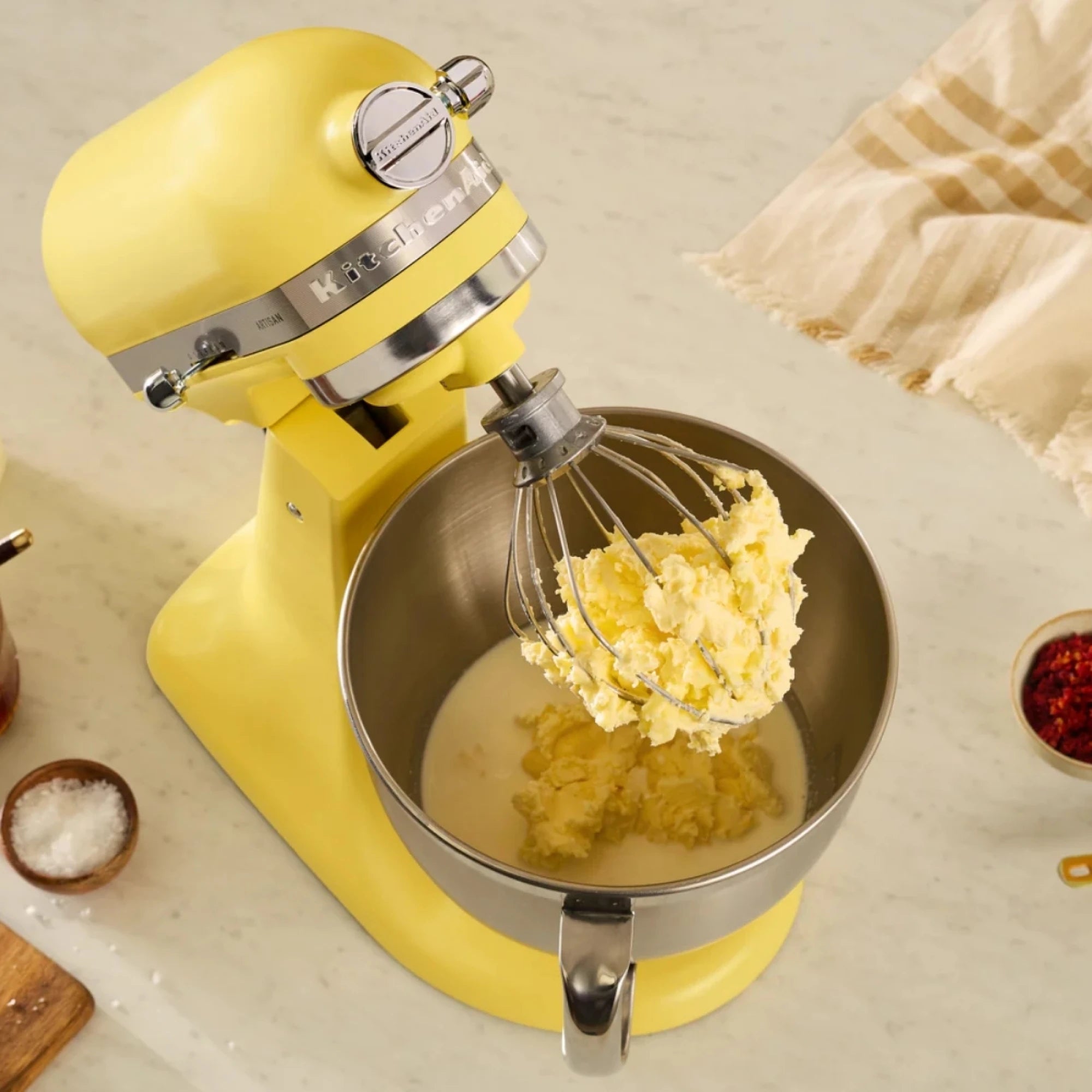 Batidora Planetaria KitchenAid Artisan 4,8L Edición Color del Año