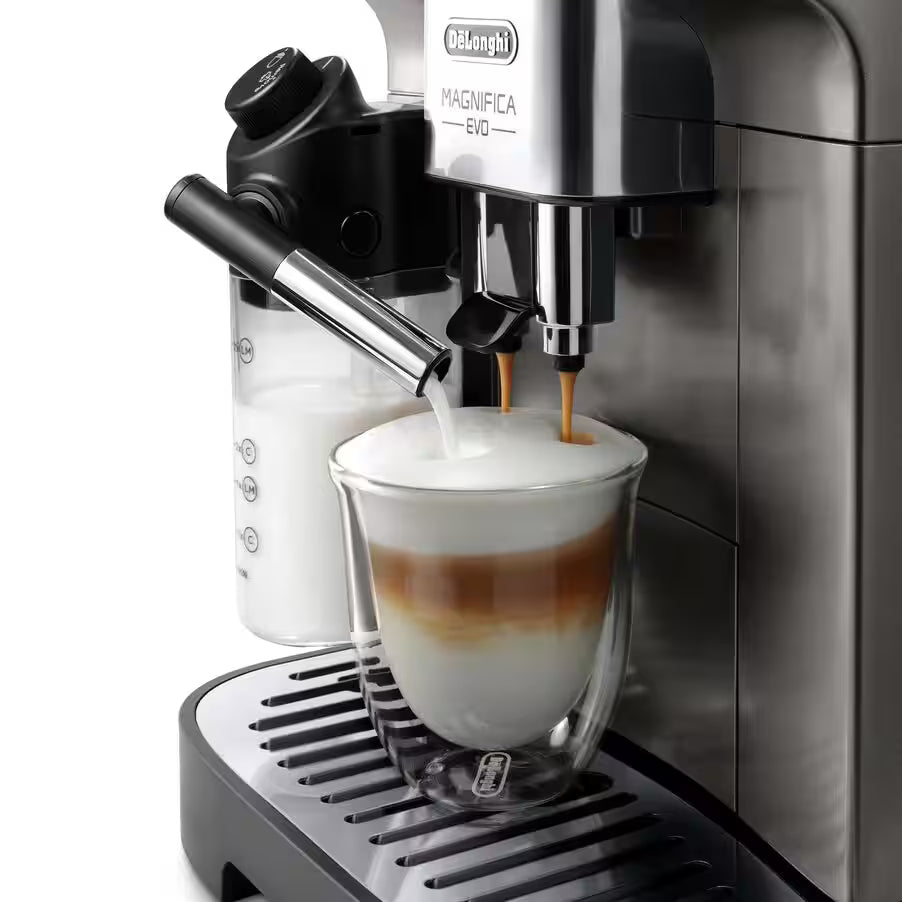 Delonghi Magnifica Evo espumador de leche