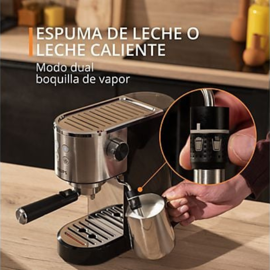 Vista de espumador de leche de la cafetera Krups