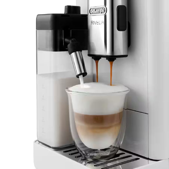 Plano detalle de capuccino espumoso