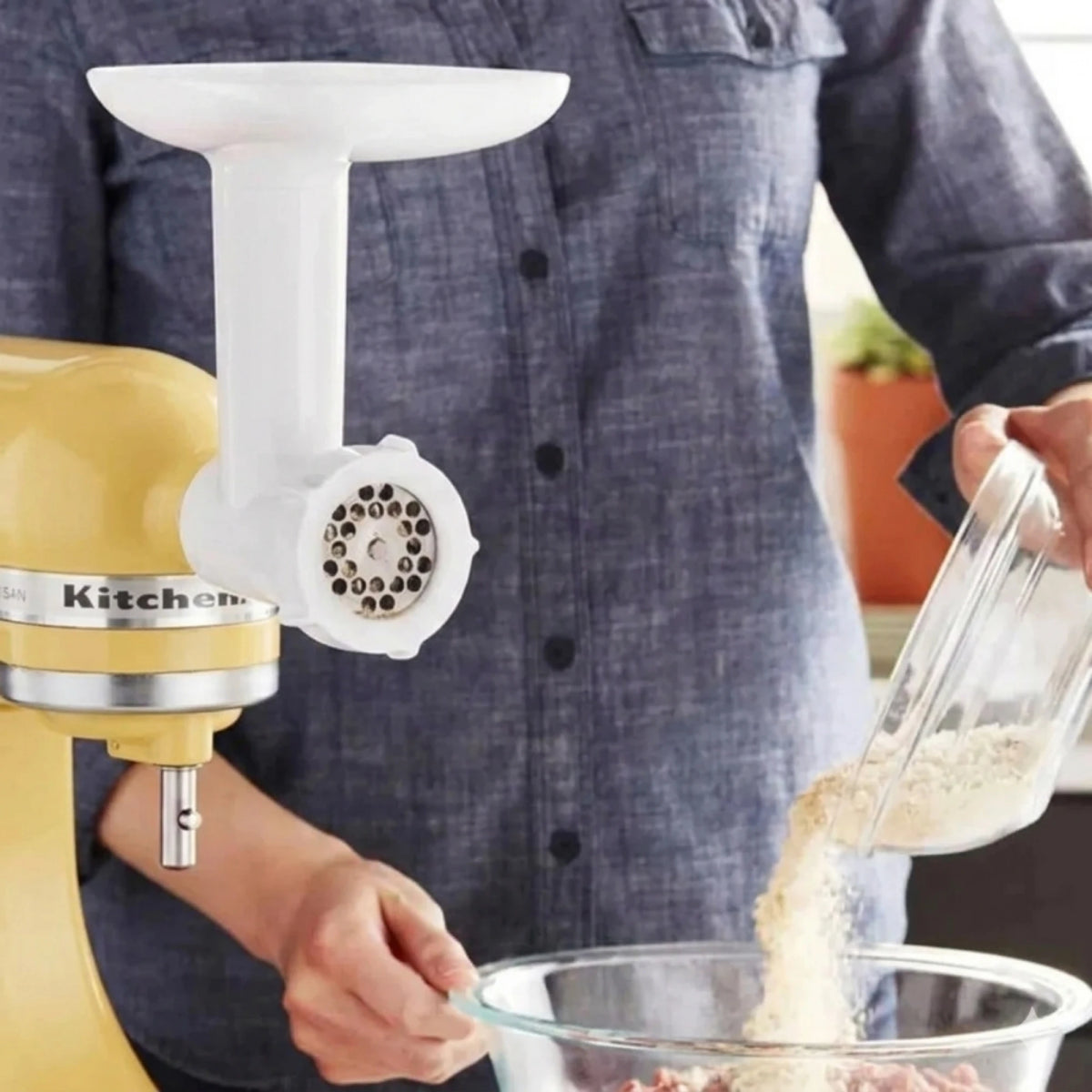 Picador de carne en la batidora Kitchen Aid